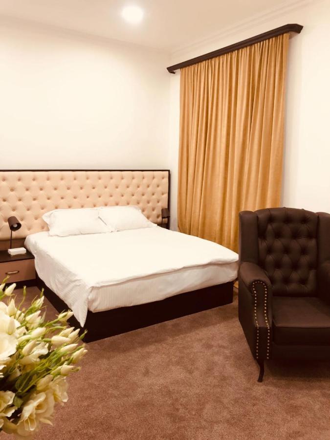 It Hotel Tumanyan Street Yerevan Exterior photo